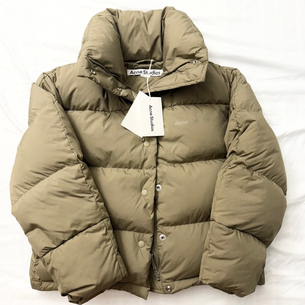 Brand New w Tag Acne Studios Women’s Puffer Size 34  Original price: $1,050